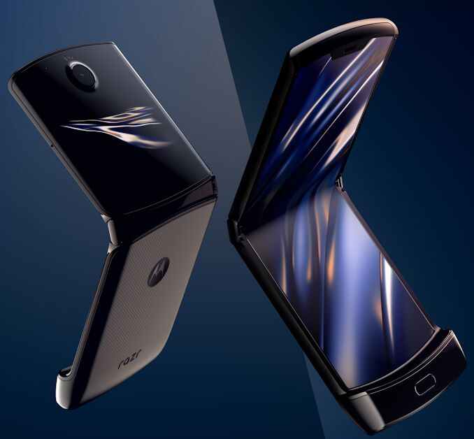 The iconic Razr Motorola phone from the early 2000s is making a comeback--now with a touch-screen.